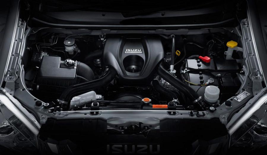  Isuzu MU-X 2013 года  (фото 29 из 30)